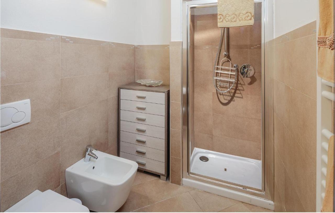 Beautiful Apartment In Pitelli -Sp- With Kitchen La Spezia Exterior photo